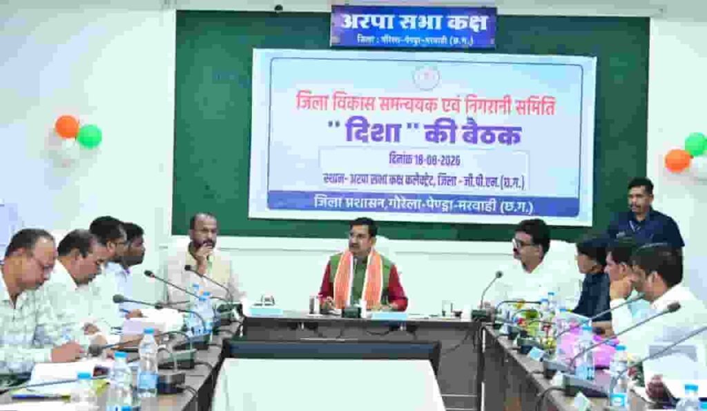 तोखन साहू ने विकास योजनाओं और निर्माण कार्यों को समय पर पूरा करने के निर्देश दिए