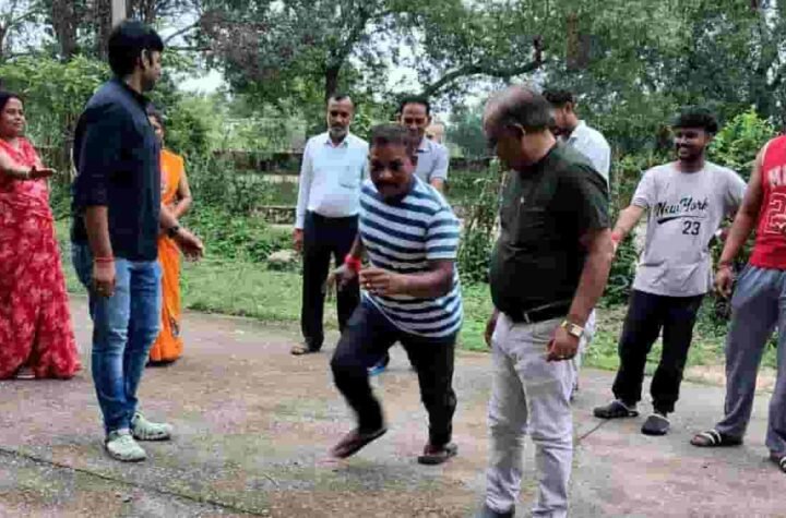 खेल जीवन में अनुशासन, संघर्ष और दृढ़ संकल्प की भावना विकसित करता है: कुलपति प्रो. मनोज दयाल