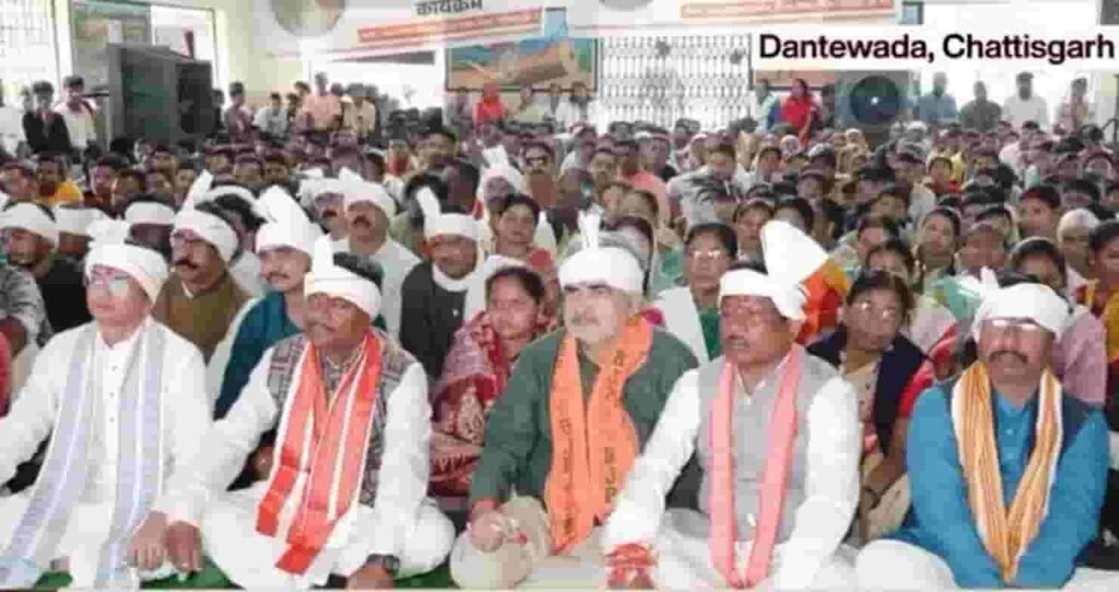 अब धमाकों की नहीं, रेडियो की गूंज से पहचान बना रहा बस्तर
