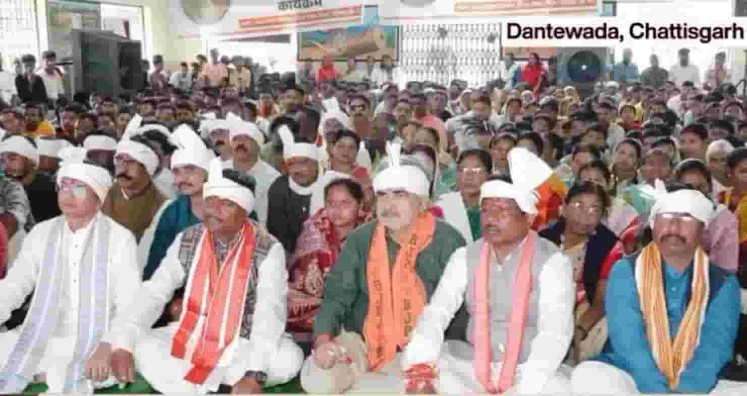 अब धमाकों की नहीं, रेडियो की गूंज से पहचान बना रहा बस्तर