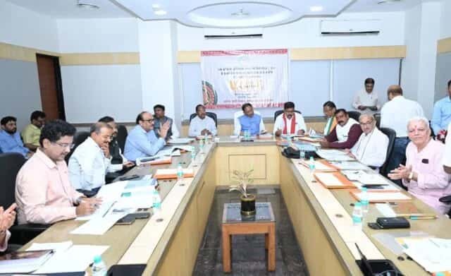 मुख्यमंत्री विष्णु देव साय की अध्यक्षता में FRA एवं PESA टास्क फोर्स की पहली बैठक सम्पन्न