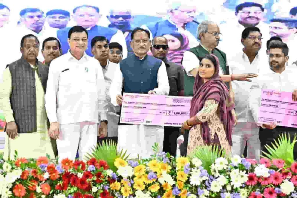 ढाई साल में बड़ा बदलाव! श्रमिक कल्याण के क्षेत्र में छत्तीसगढ़ बना नई पहचान
