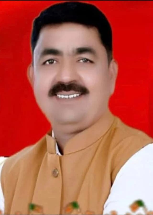 भिलाई की बसाहट पर सियासत तेज, भोजराज सिन्हा ने देवेंद्र यादव से राजनीति बंद करने की कही बात