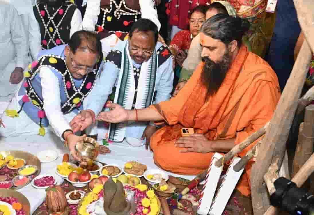 हरेली तिहार पर मुख्यमंत्री निवास में दिखी छत्तीसगढ़ की लोक संस्कृति