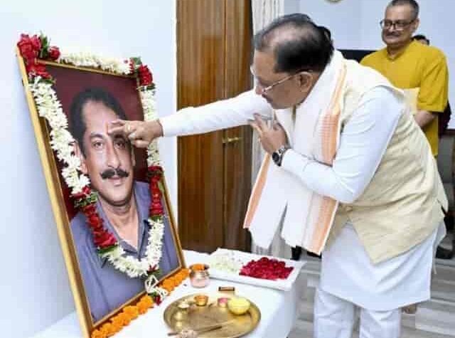 राष्ट्रसेवा से सनातन संस्कृति तक—दिलीप सिंह जूदेव की विरासत को साय ने किया नमन