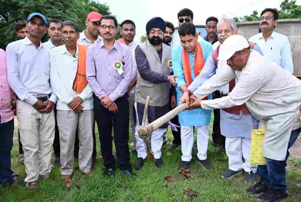 तरक्की के साथ परंपरा और संस्कार भी जरूरी, मंत्री टंक राम वर्मा ने बताया सच्चे विकास का मंत्र