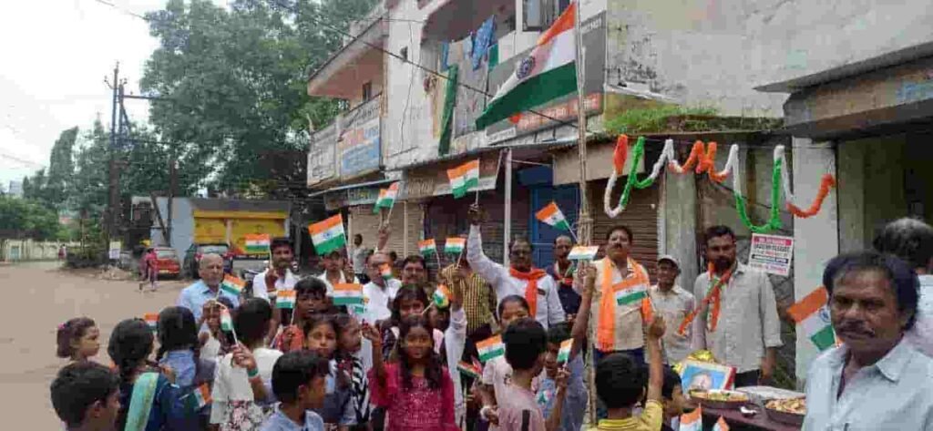 भिलाई शिवसेना कार्यालय में देशभक्ति का रंग, हर्षोल्लास से मनाया गया 80वां स्वतंत्रता दिवस