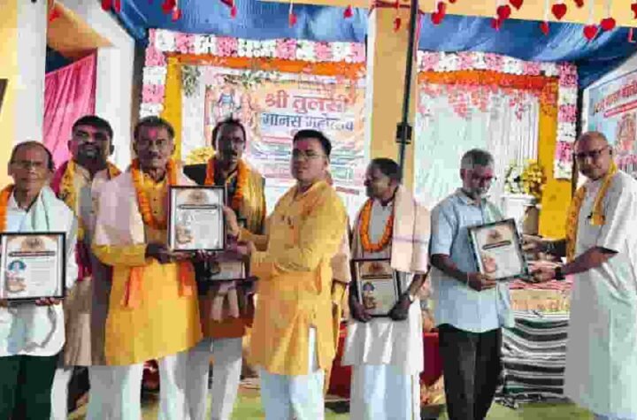 हर घर में रामायण का एक मंदिर हो: देवलाल सिन्हा