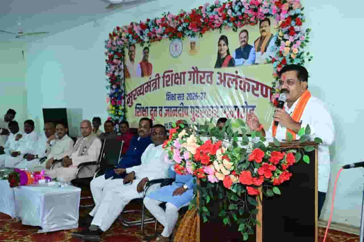 शिक्षकों का स्थान सदैव आदरणीय एवं अग्रणी: विजय शर्मा