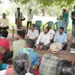 जब गांव की राह बनी संदेश: ट्रैक्टर से ग्रामीण, बाइक पर कलेक्टर-सीईओ