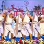 सरहुल-करमा की थाप पर झूम उठा ‘लोकरंग पर्व’, लोकसंस्कृति के रंगों से सजा समापन