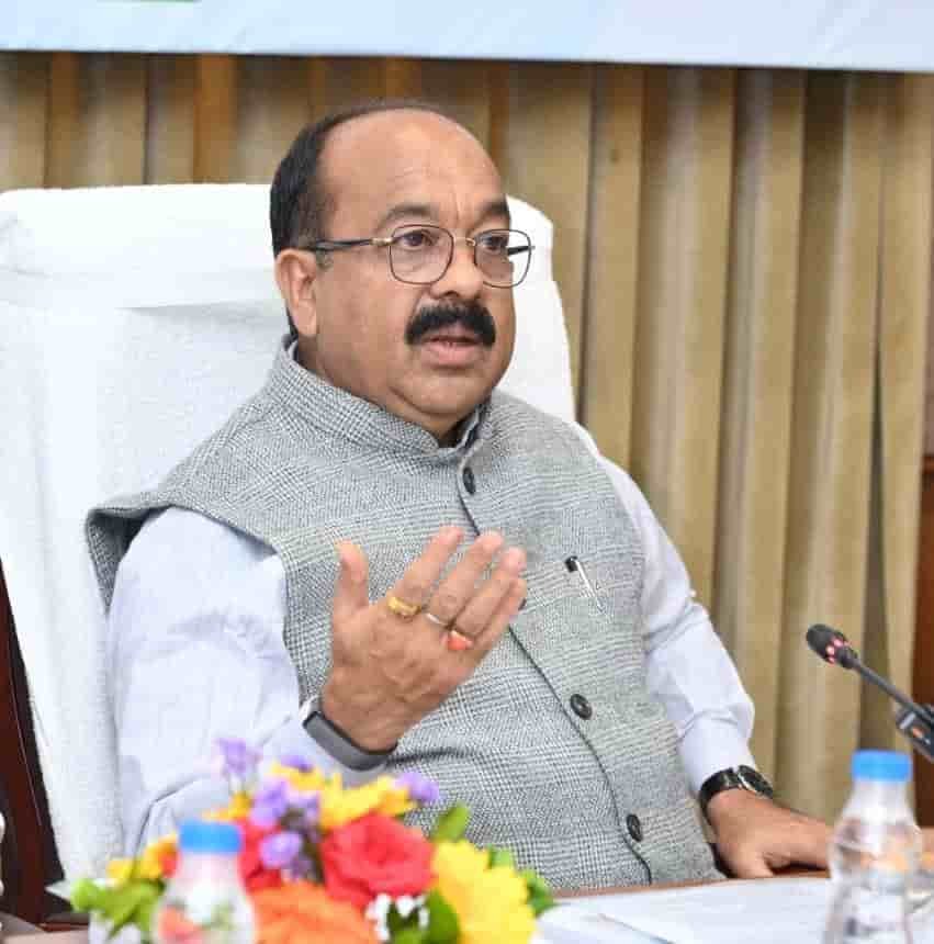 अधिकारी सुबह शहर में निकलकर देखें जमीनी हकीकत : अरुण साव