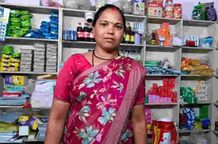 योजनाओं के संबल से सीता मरावी बनीं गांव की ‘लखपति दीदी’