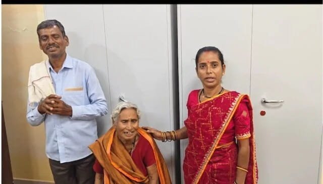 81 वर्षीय सोनकुंवर के लिए बेटे के नाम जमीन हस्तांतरण हुआ आसान