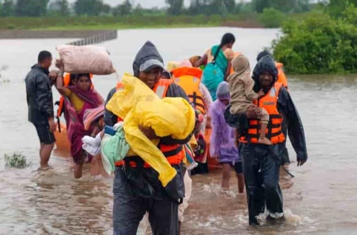 परसदा में बाढ़ के बीच SDRF ने 60 लोगों का किया रेस्क्यू