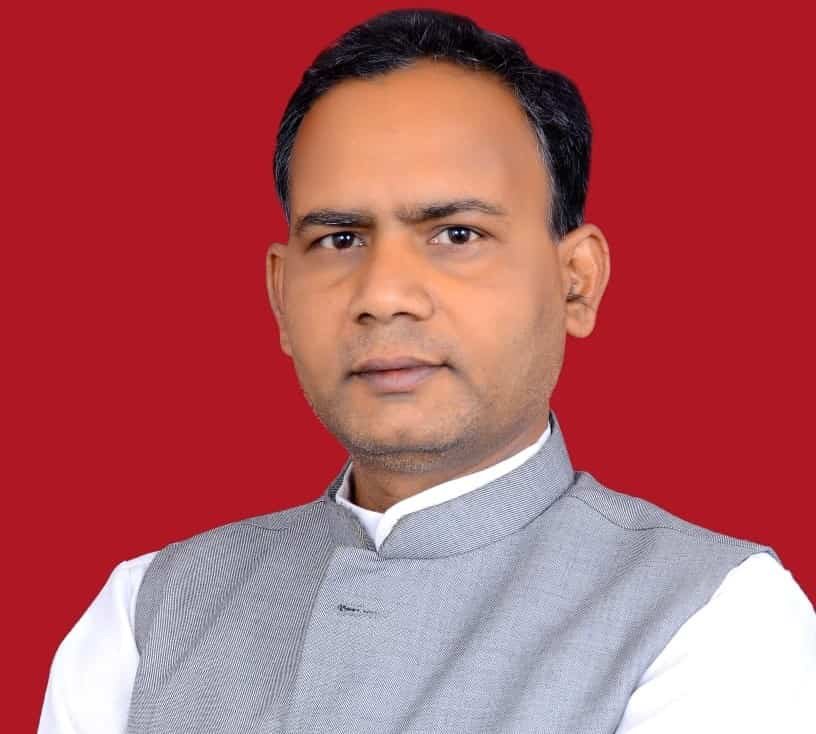 सड़क, स्कूल और गोठान की स्थिति को लेकर कांग्रेस ने भाजपा सरकार पर साधा निशाना