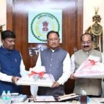 वन उत्पादों और मातृशक्ति के श्रम से तैयार वस्तुएं बनें छत्तीसगढ़ की पहचान : मुख्यमंत्री साय