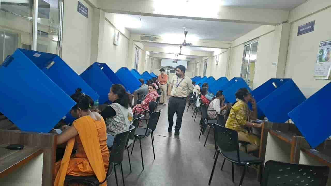 शिक्षक भर्ती परीक्षा के पहले दिन 83.25 प्रतिशत अभ्यर्थियों की उपस्थिति, 34,514 परीक्षार्थियों को प्रवेश पत्र जारी