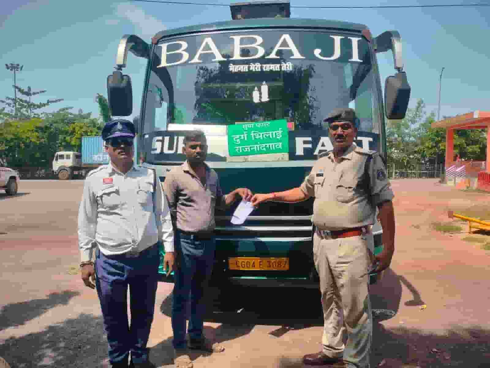 दुर्ग में यातायात नियमों के उल्लंघन पर 7,610 वाहन चालकों पर कार्रवाई