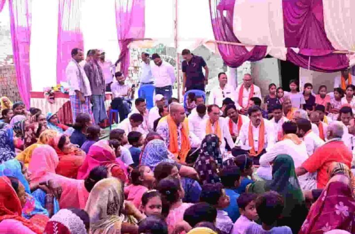 उप मुख्यमंत्री विजय शर्मा ने कबीरधाम के वनांचल ग्रामों में लगाई चौपाल