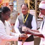 प्रकृति से प्रेम, परंपराओं का सम्मान—बस्तर दशहरा में राष्ट्रपति मुर्मु ने दिखाई जीवन की राह