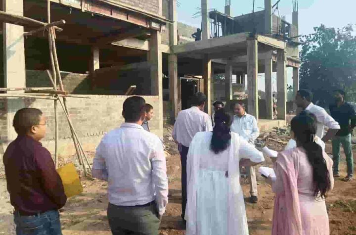 लोक निर्माण विभाग के सचिव ने निर्माणाधीन संयुक्त जिला कार्यालय भवन और पीडब्लूडी आवासीय परिसर का किया निरीक्षण
