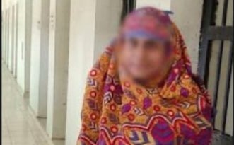 कानूनी कार्रवाई के बाद वापसी की राह, दुर्ग से बांग्लादेशी नागरिक रीना अख्तर डिपोर्ट