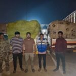 झारखंड से अवैध धान परिवहन करते दो पिकअप जब्त