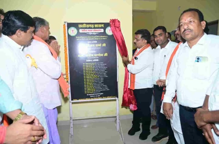 उप मुख्यमंत्री विजय शर्मा ने सहसपुर लोहारा में 48 लाख के एसडीएम कार्यालय भवन का किया लोकार्पण