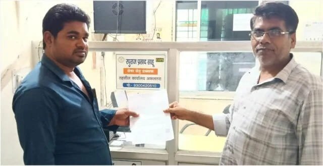 सेवा सेतु के माध्यम से अजय कुमार के पुत्र को कुछ ही दिनों में मिला स्थायी जाति प्रमाण पत्र