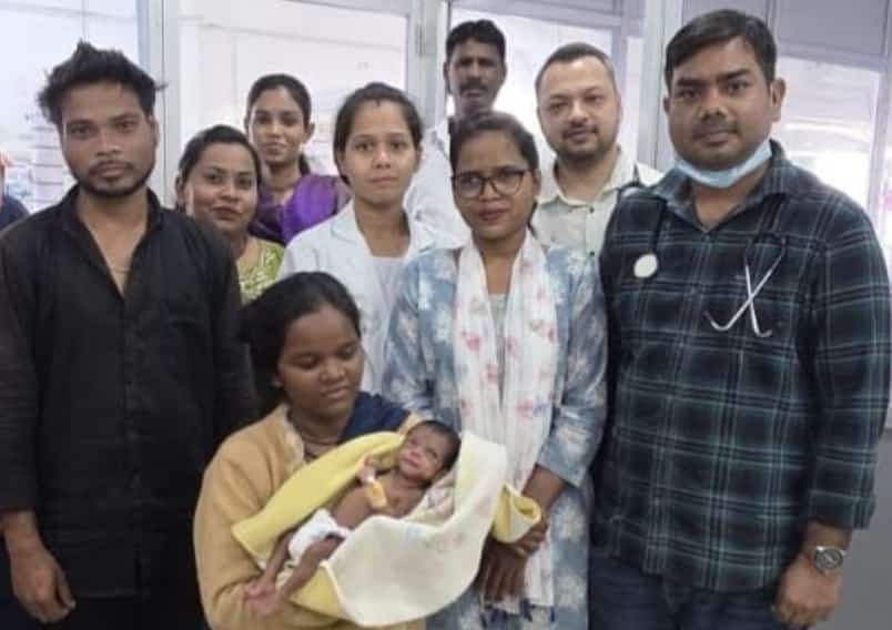 छत्तीसगढ़ की स्वास्थ्य सेवाओं ने रचा जीवन रक्षा का नया अध्याय, महज 900 ग्राम के नवजात को मिला नया जीवन