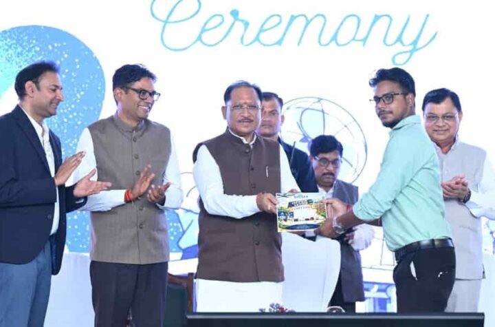 छत्तीसगढ़ में रोजगार को नई रफ्तार, श्रम आधारित उद्योगों से युवाओं को मिलेंगे अवसर: मुख्यमंत्री साय